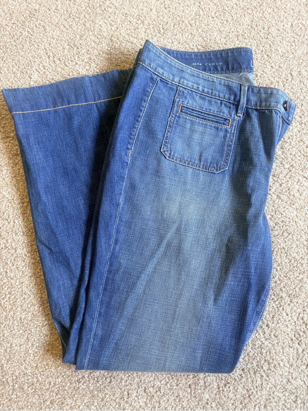 LOFT Women's Blue Flare Jeans - Mid Wash Denim